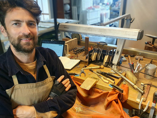 Être artisan d'art à l'ère du numérique : comment concilier le temps de l'atelier et le rythme des réseaux sociaux